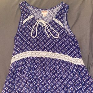 Mossimo Supply Co. Patterned tie flowy tank top.